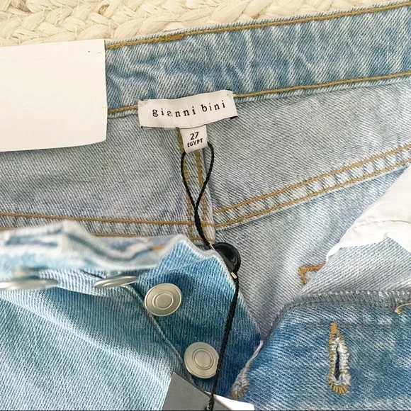 NWT Gianni Bini Michelle High Rise Mid Thigh Denim Shorts - Picture 5 of 6
